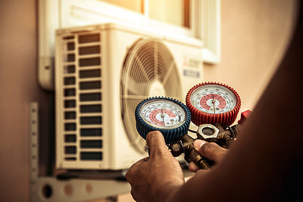 Professional Hvac Installation technician working in Baldwin, NY